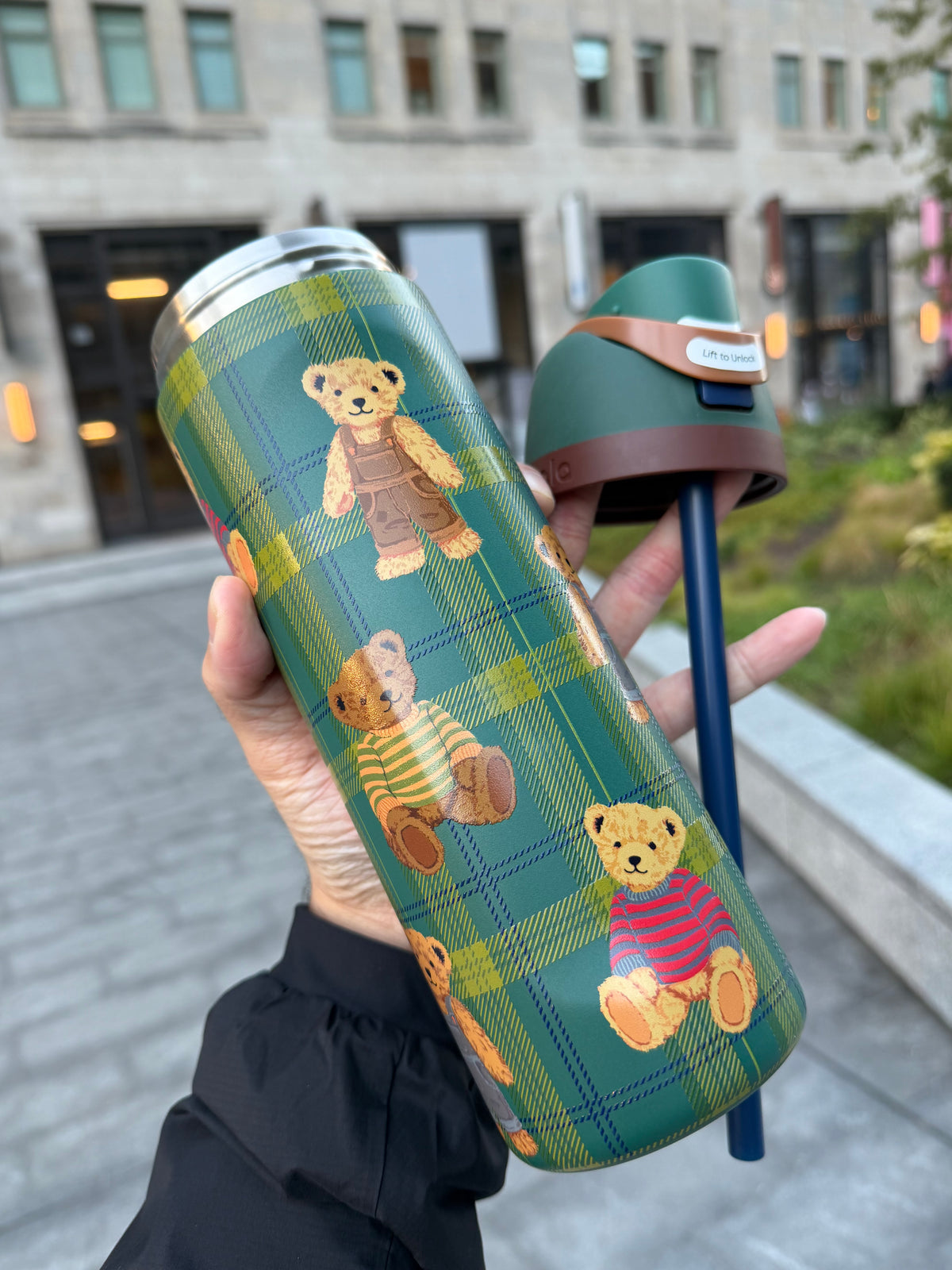 Owala 經典吸管不銹鋼水壺 - 格子熊熊 - Bear Hug - 24oz