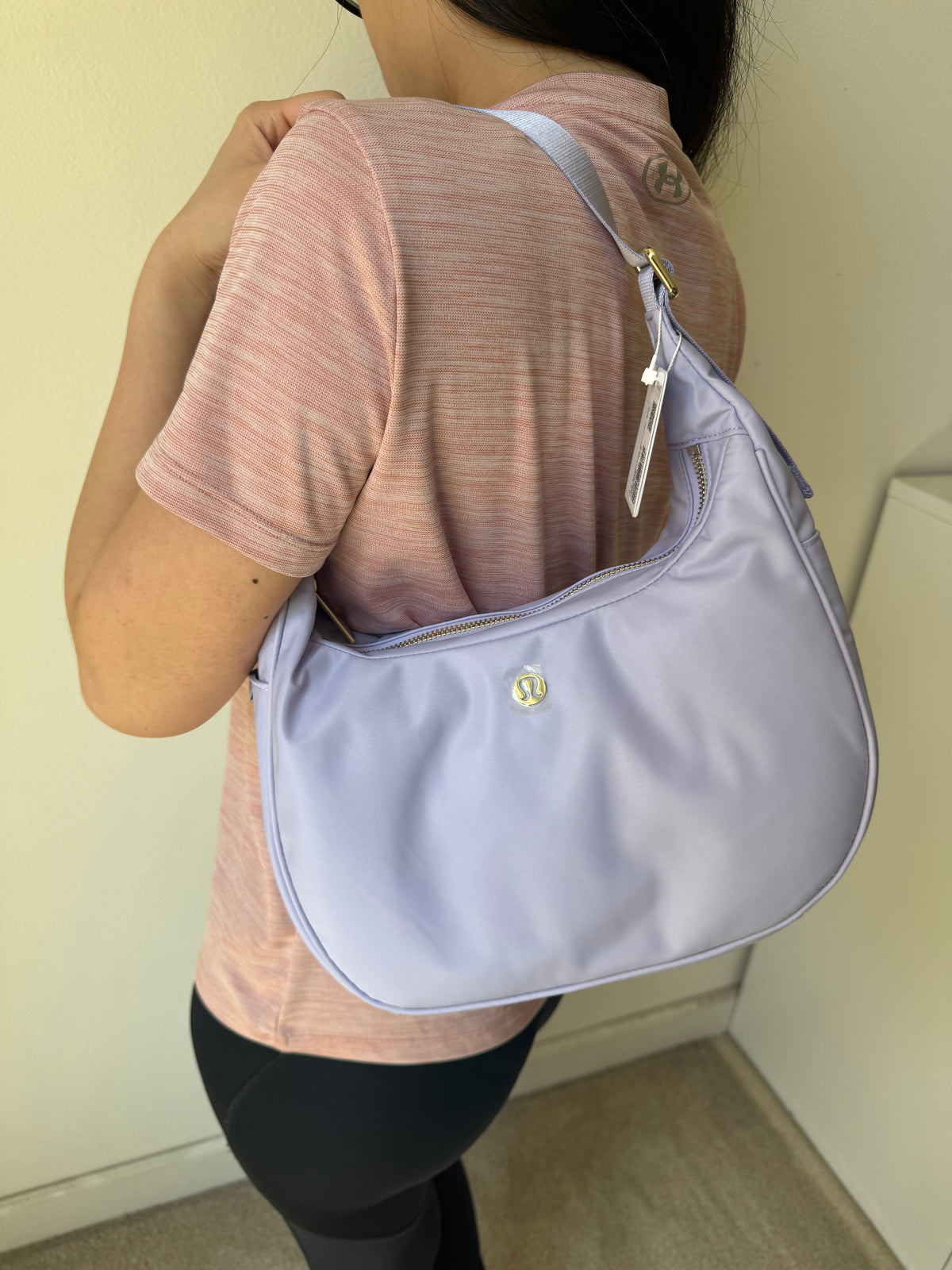 Lululemon 防潑水腋下包 4L
