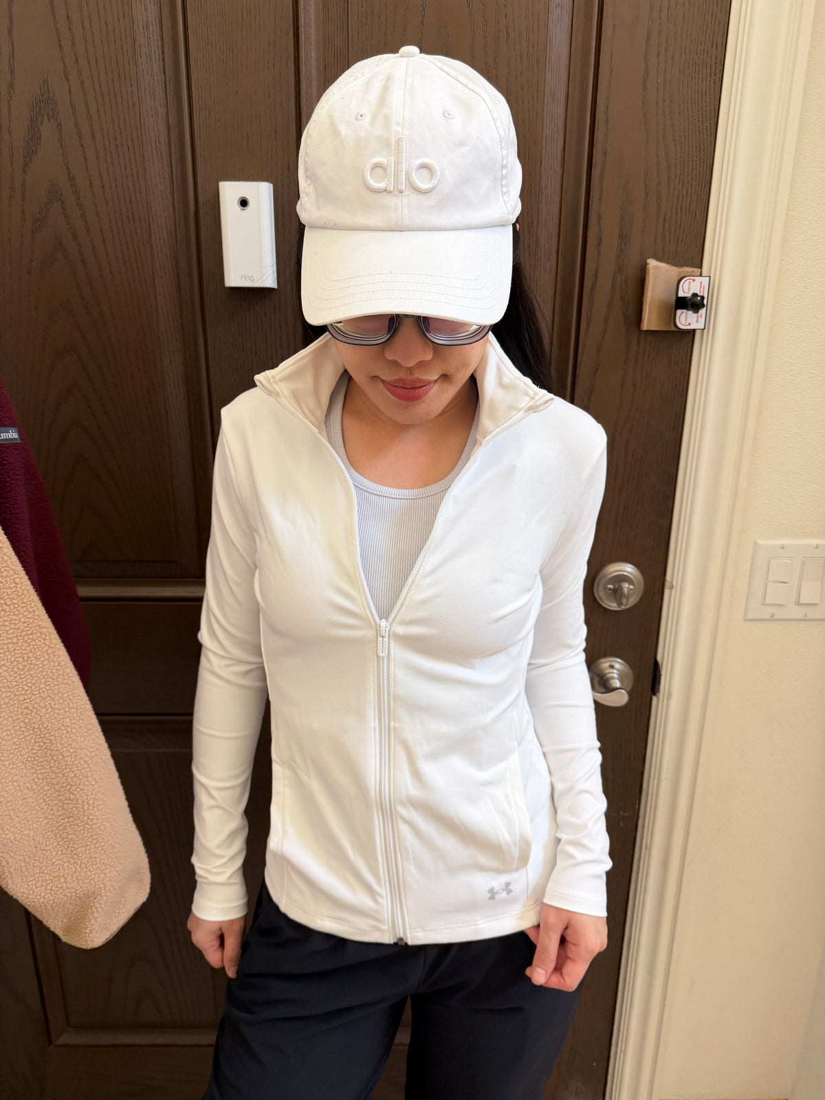 UA 女生 Motion奶油外套 酒紅 XL