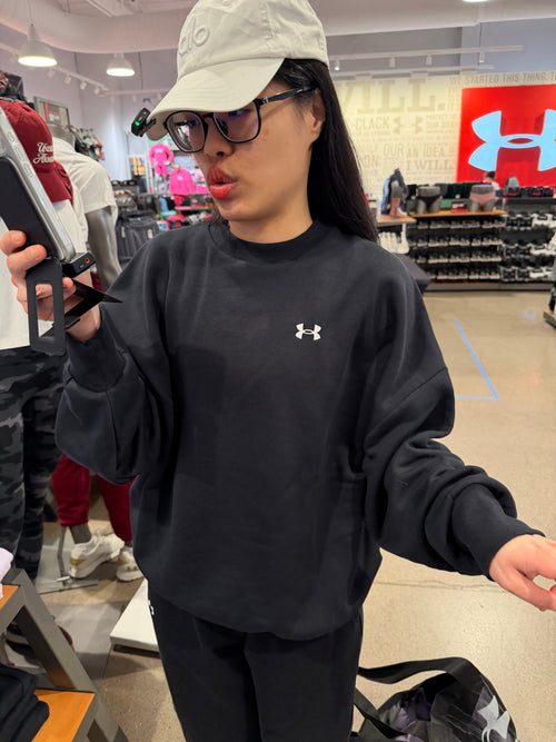 UA 女生 Rival 寬鬆大學T 黑色 S