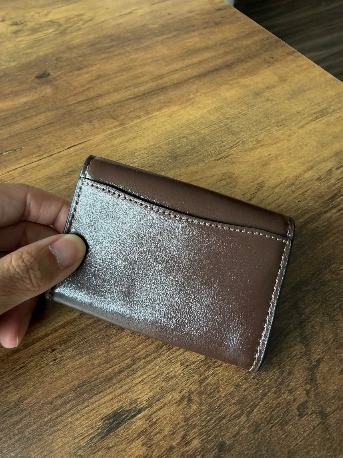 Coach outlet 翻蓋零錢卡夾 - 楓葉咖平滑皮