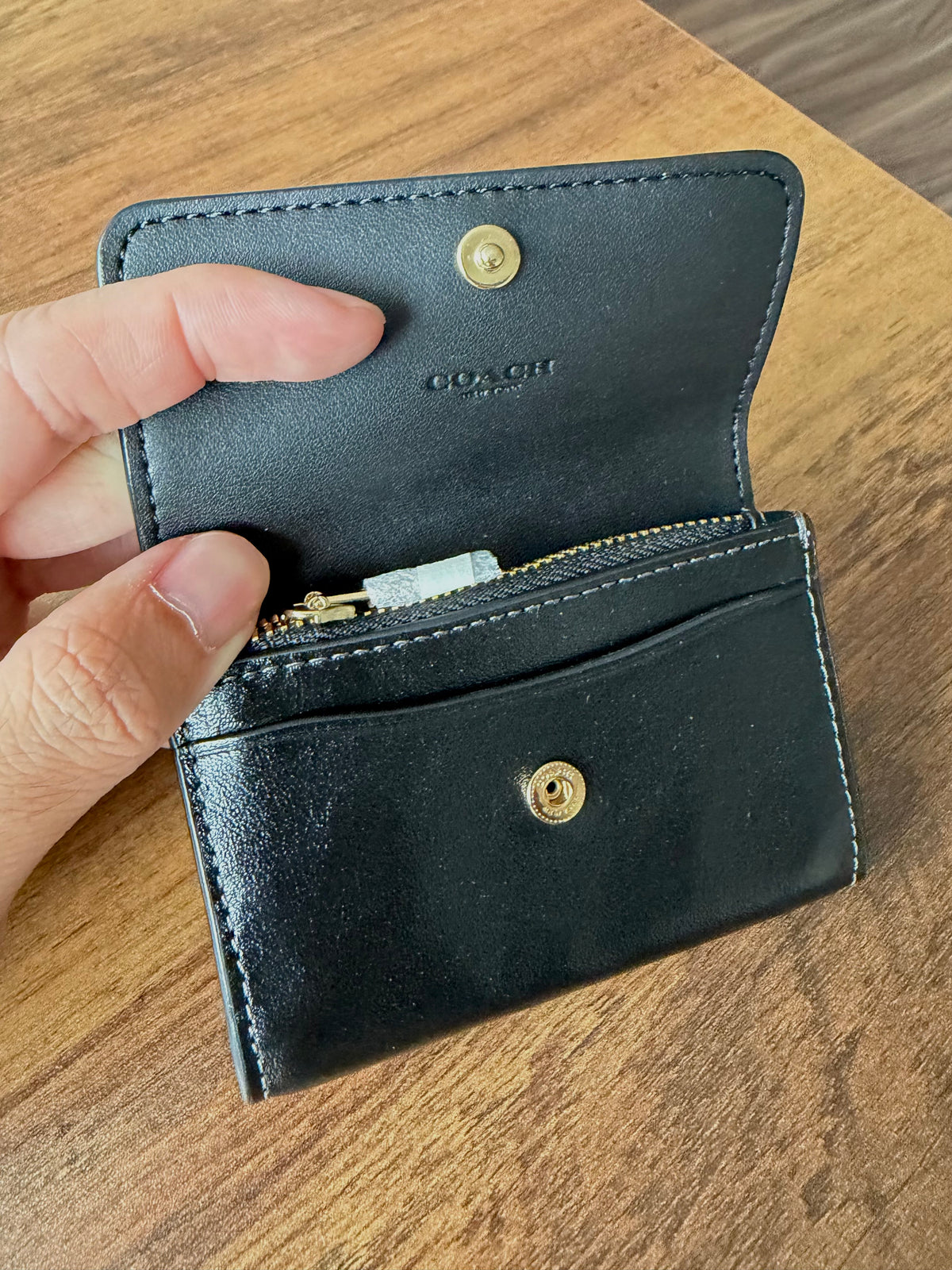 Coach outlet 翻蓋零錢卡夾 - 黑色平滑皮