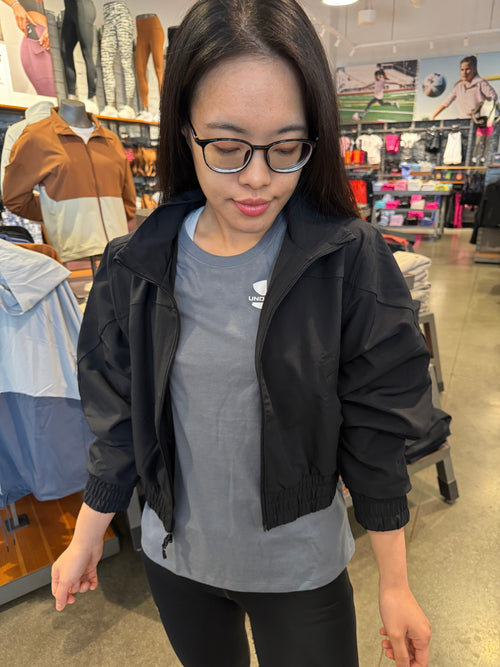 UA 女生 短版薄外套 黑色 XS