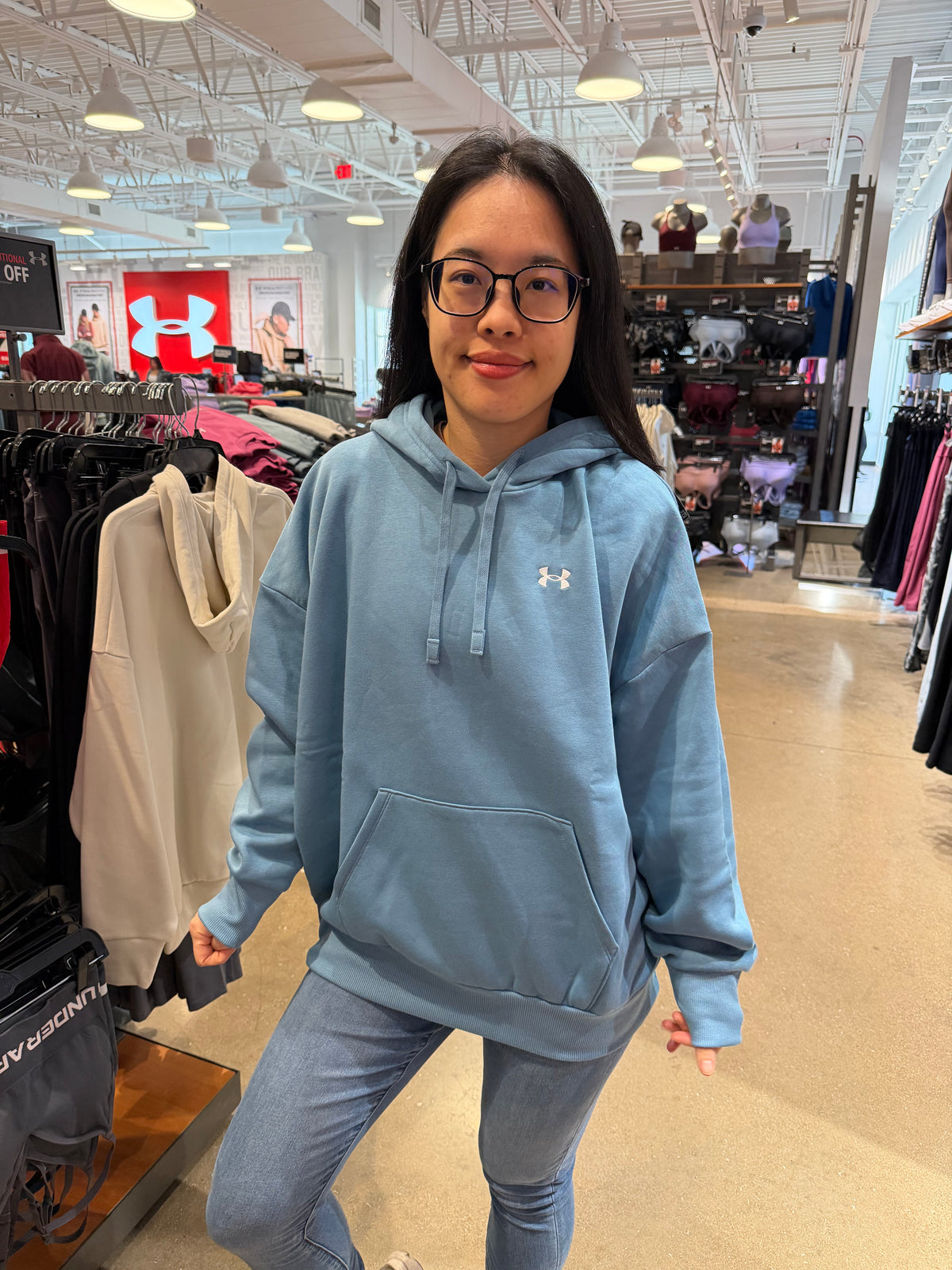 UA 女生 Oversize 小logo刷毛帽T - 溫柔藍