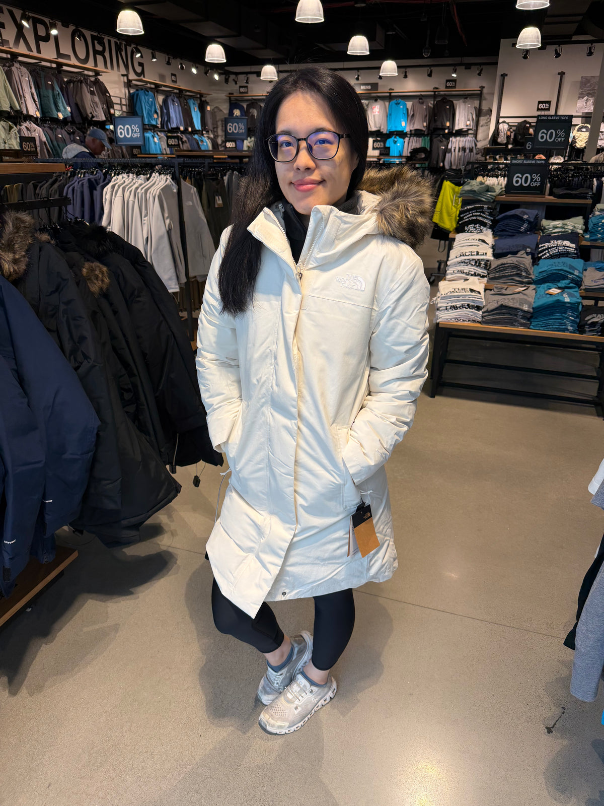 北臉 女生 Arctic派克真羽絨 600 - 天使白