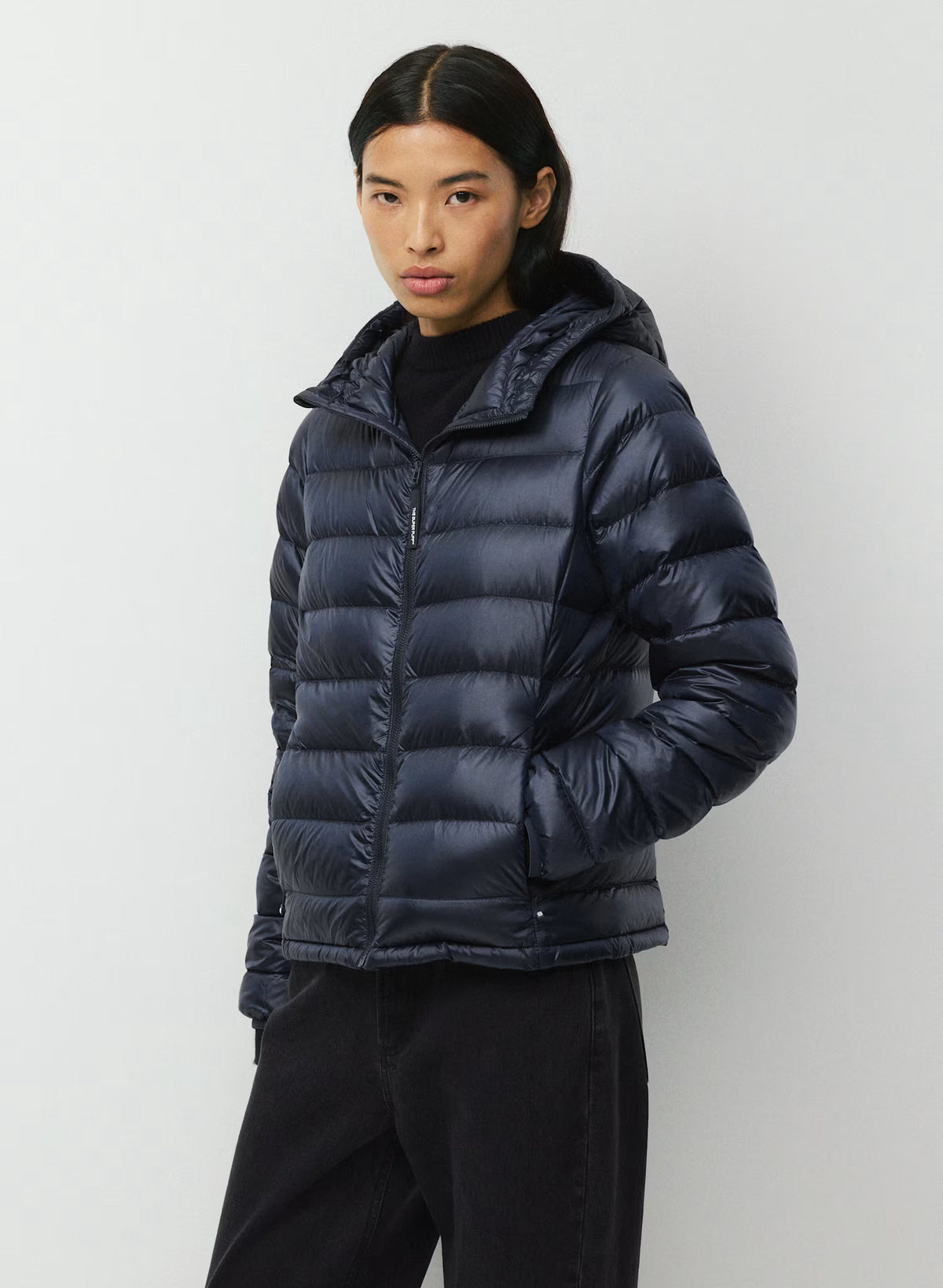 Aritzia 女生 Superpuff 好收納真羽絨外套 800 - 深藍