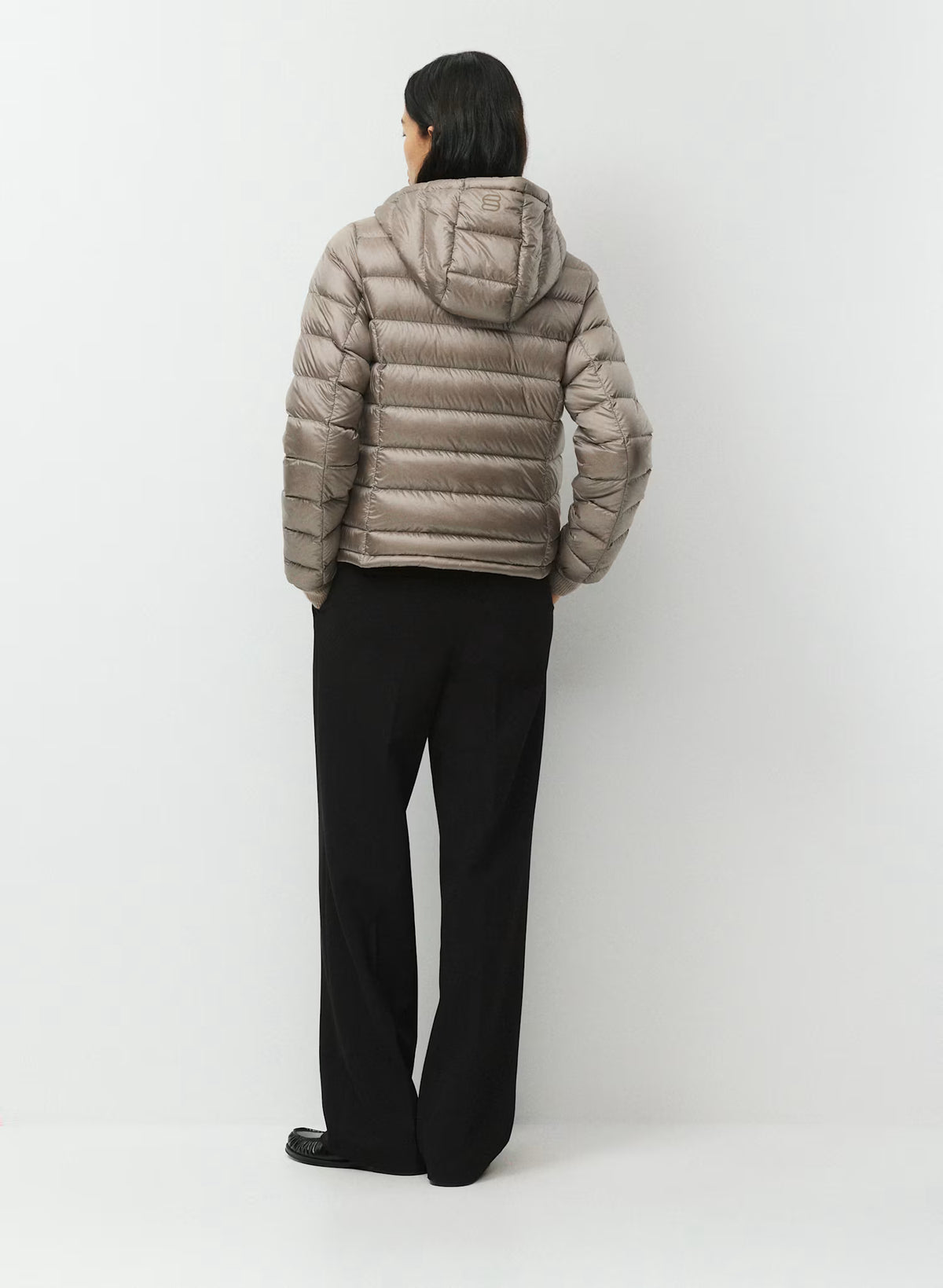 Aritzia 女生 Superpuff 好收納真羽絨外套 800 - 奶茶