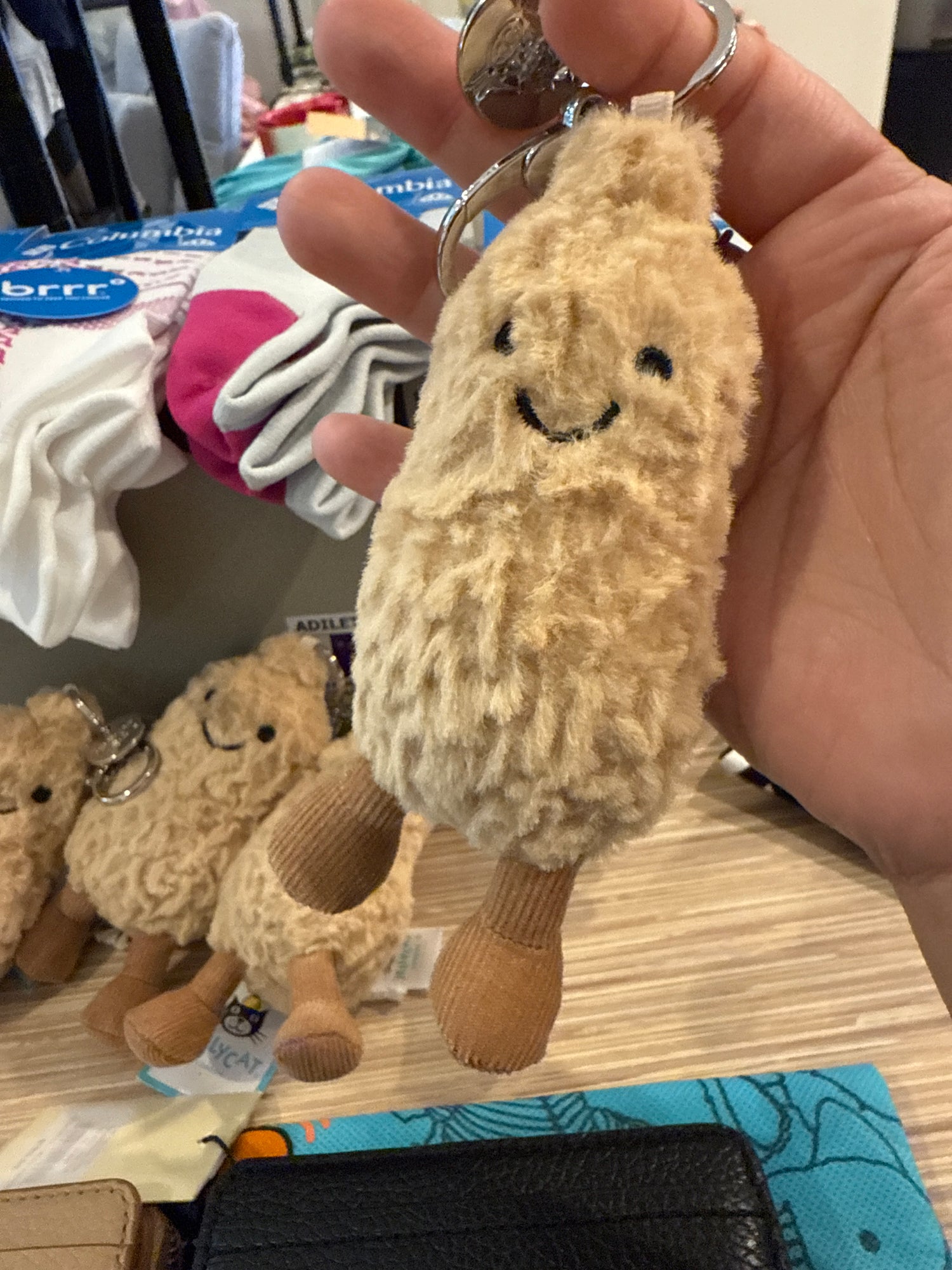 Jellycat 花生吊飾