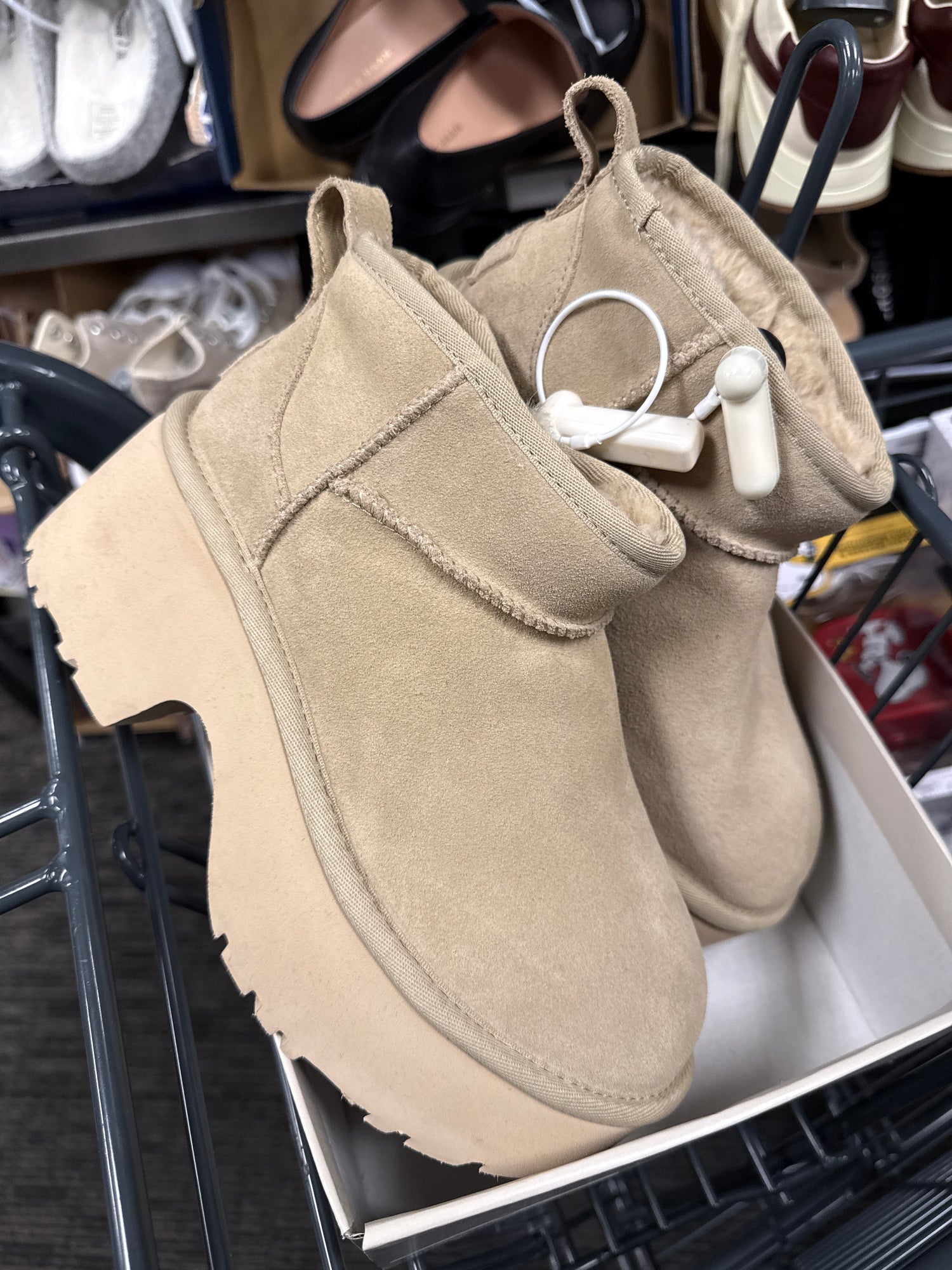 挖寶 Ugg 厚底雪靴 23 6號 米色