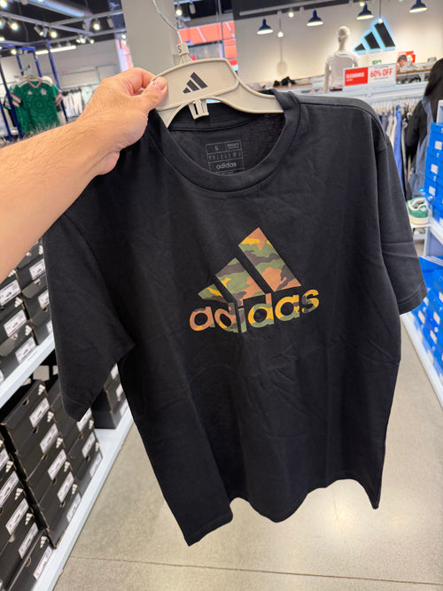 Adidas 男生 棉短T - 黑色綠迷彩