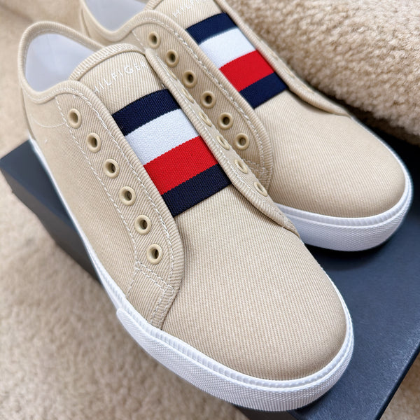 Tommy鞋子! CP值超高!