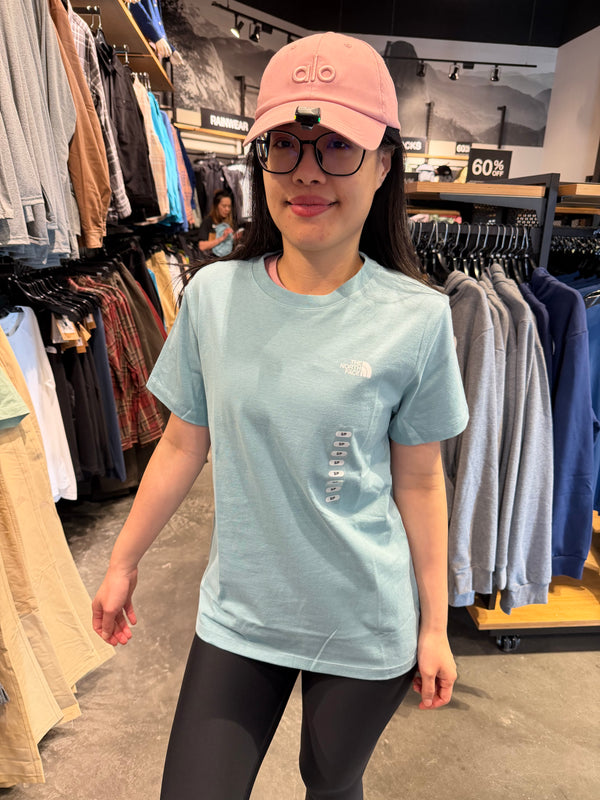 北臉 女生 小logo短T