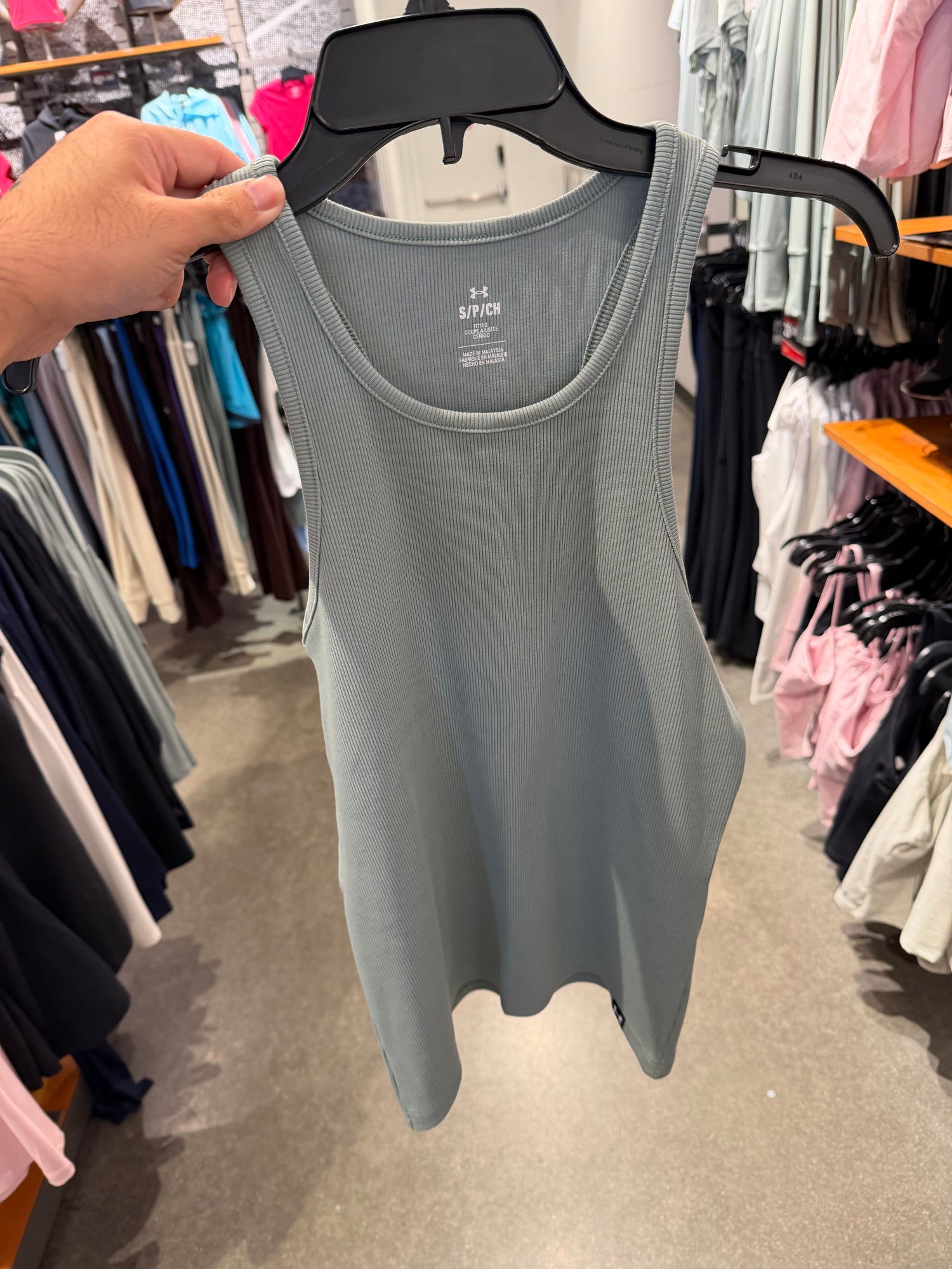 UA 女生 羅紋背心