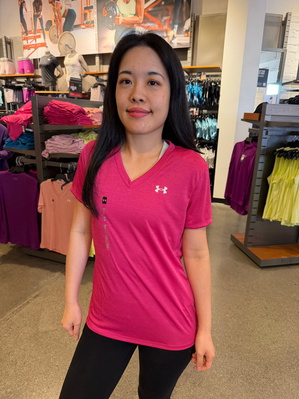 UA 女生 滑溜溜運動短T - V領