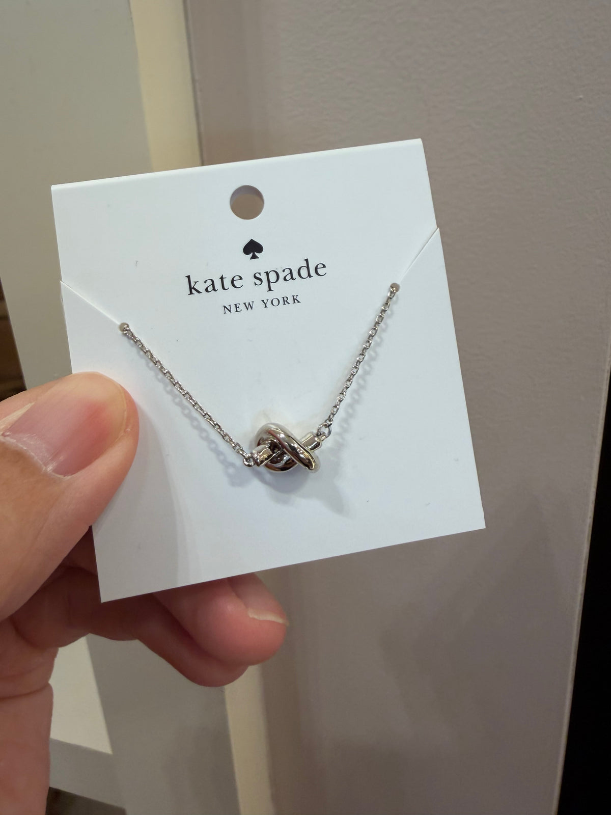 KS outlet 飾品 - 扭結 項鍊