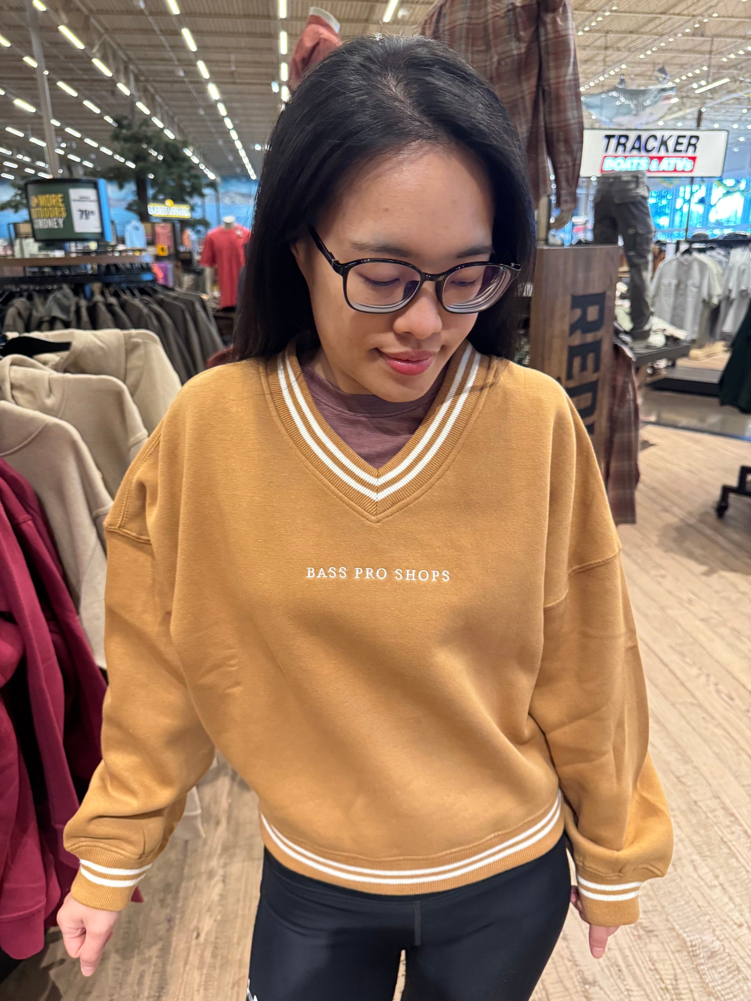 Bass Pro Shop 女生毛衣