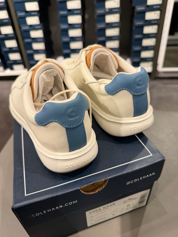 CH outlet 女生 奶油小白鞋