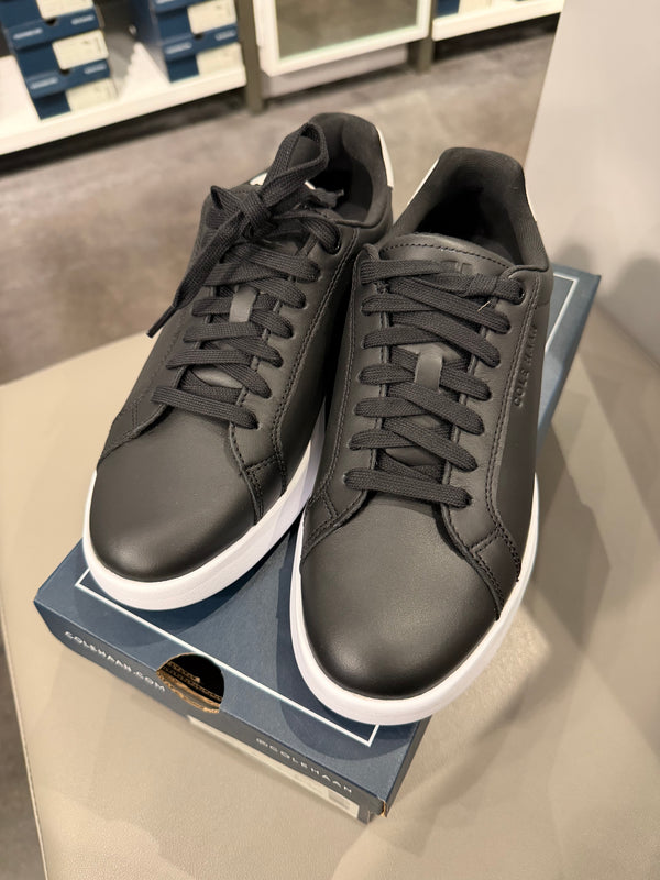 CH outlet 女生 小黑鞋 黑白