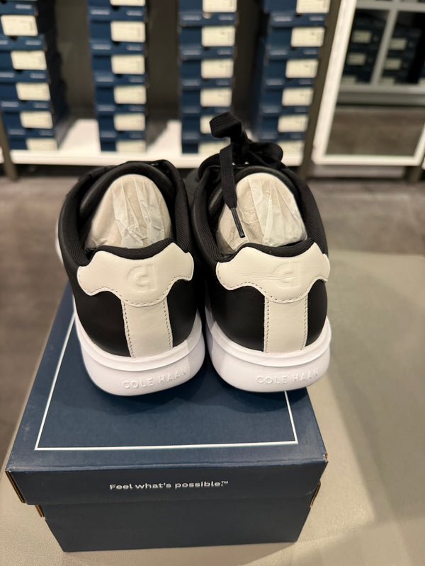 CH outlet 女生 小黑鞋 黑白