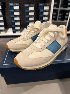 CH outlet 女生 Davie 復古Runner