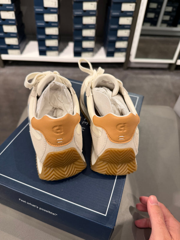 CH outlet 女生 Davie 復古Runner