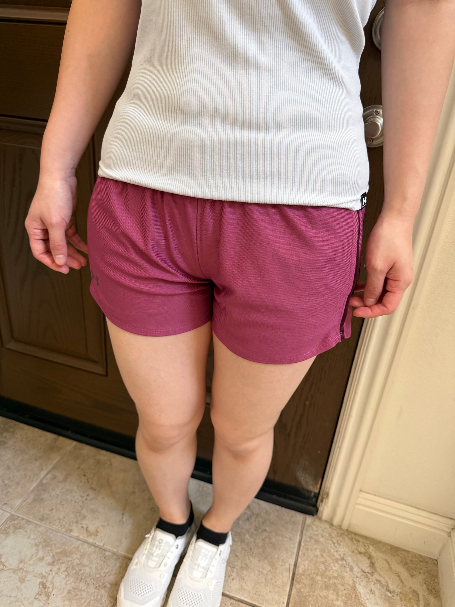 UA專櫃 女生 Play up 短褲 莓果 XS