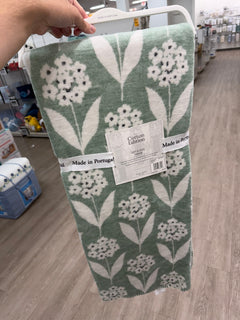 Kohls 葡萄牙製毯子 - 綠色花花