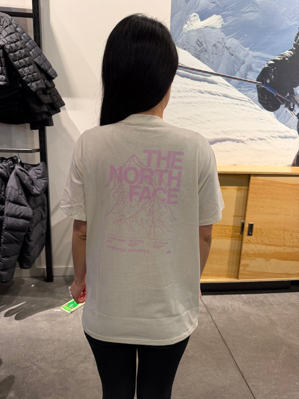 北臉 女生 背後靠山短T