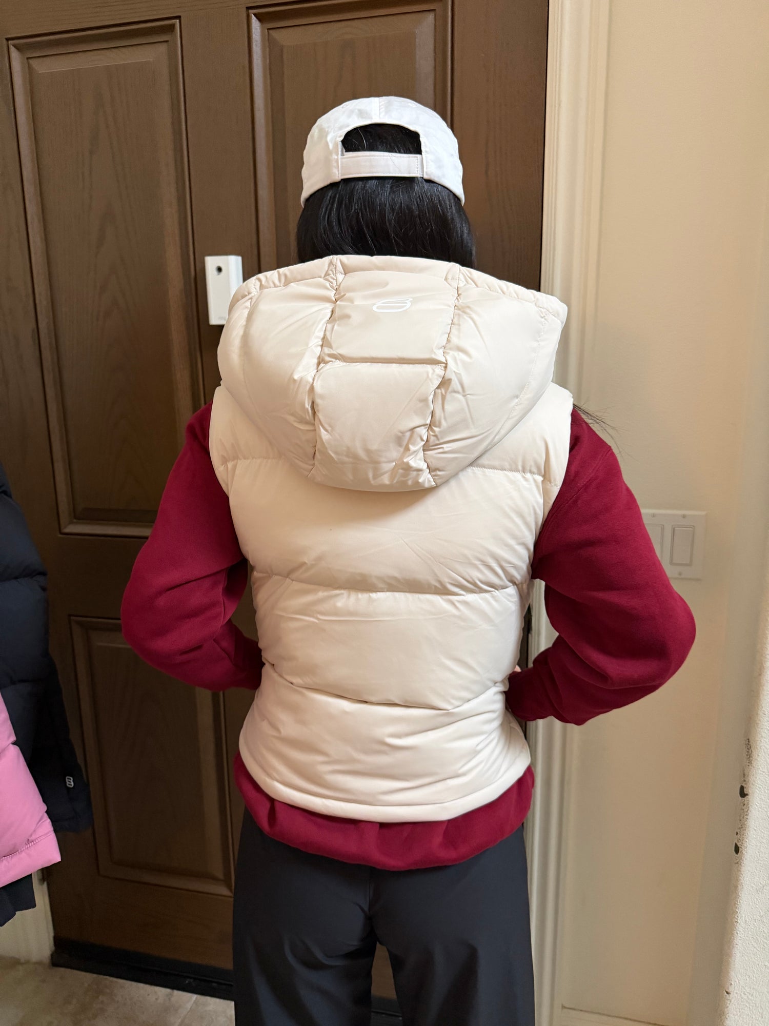 Aritzia Super Puff 八格羽絨背心 800