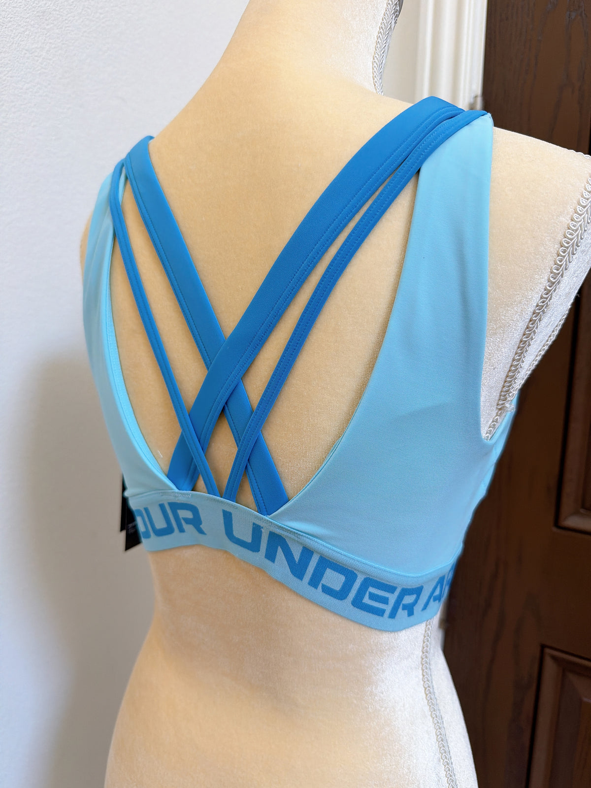 UA 女生 雙色肩帶 中強度運動內衣 - 1390377