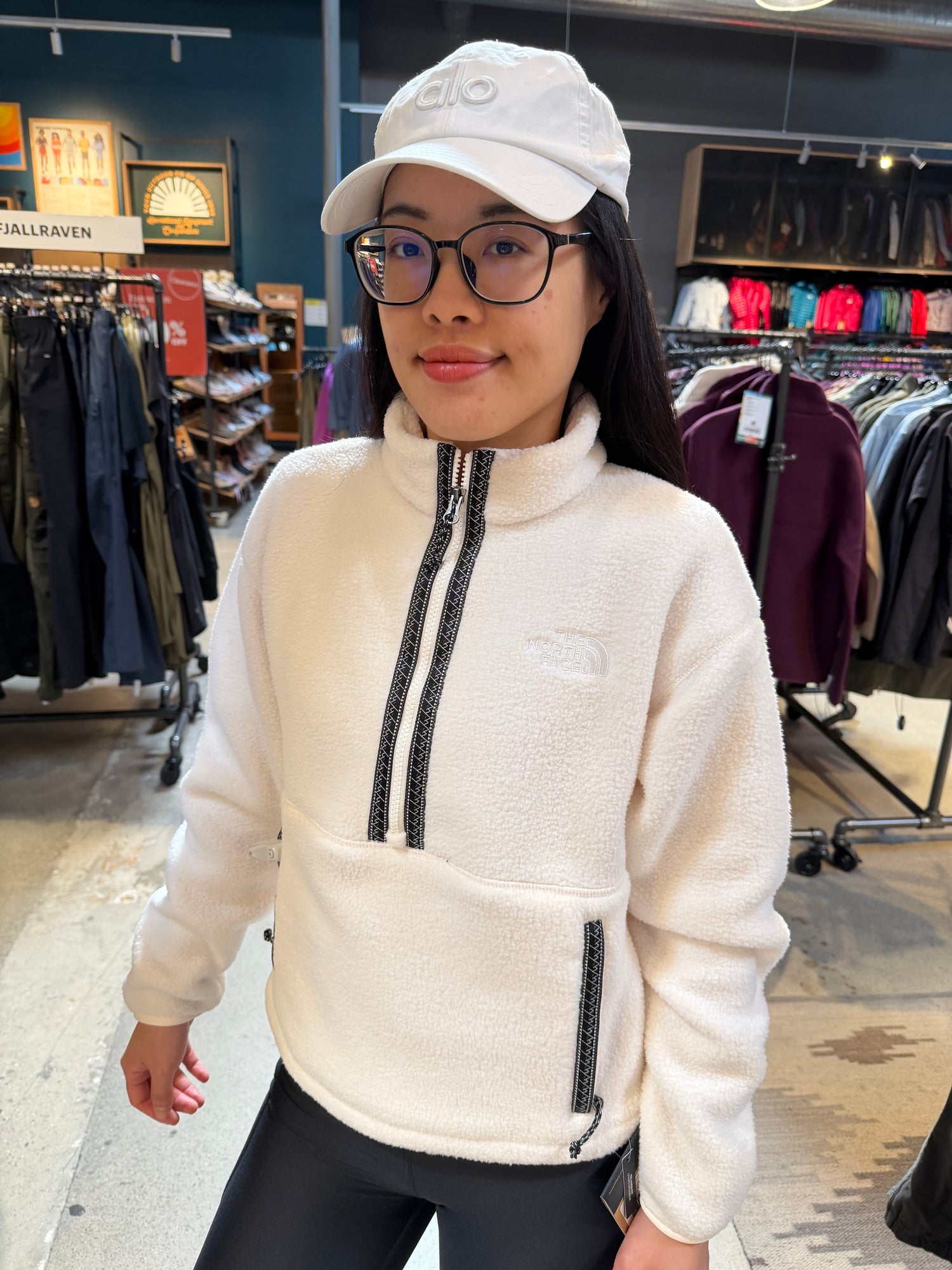 北臉專櫃 女生 Fleeski 羊羔絨拉鏈長袖