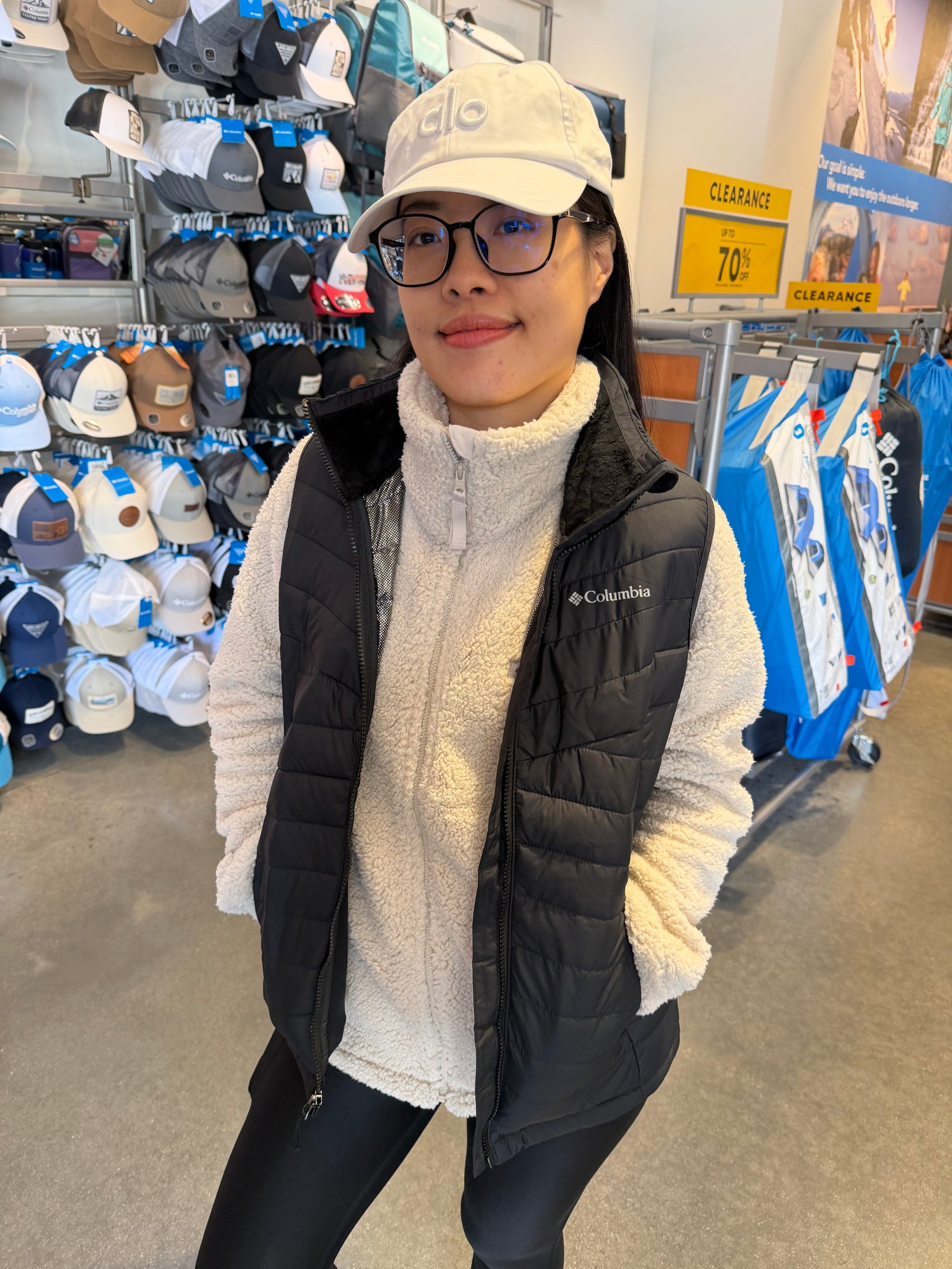 Columbia 女生 銀點科技羽絨背心