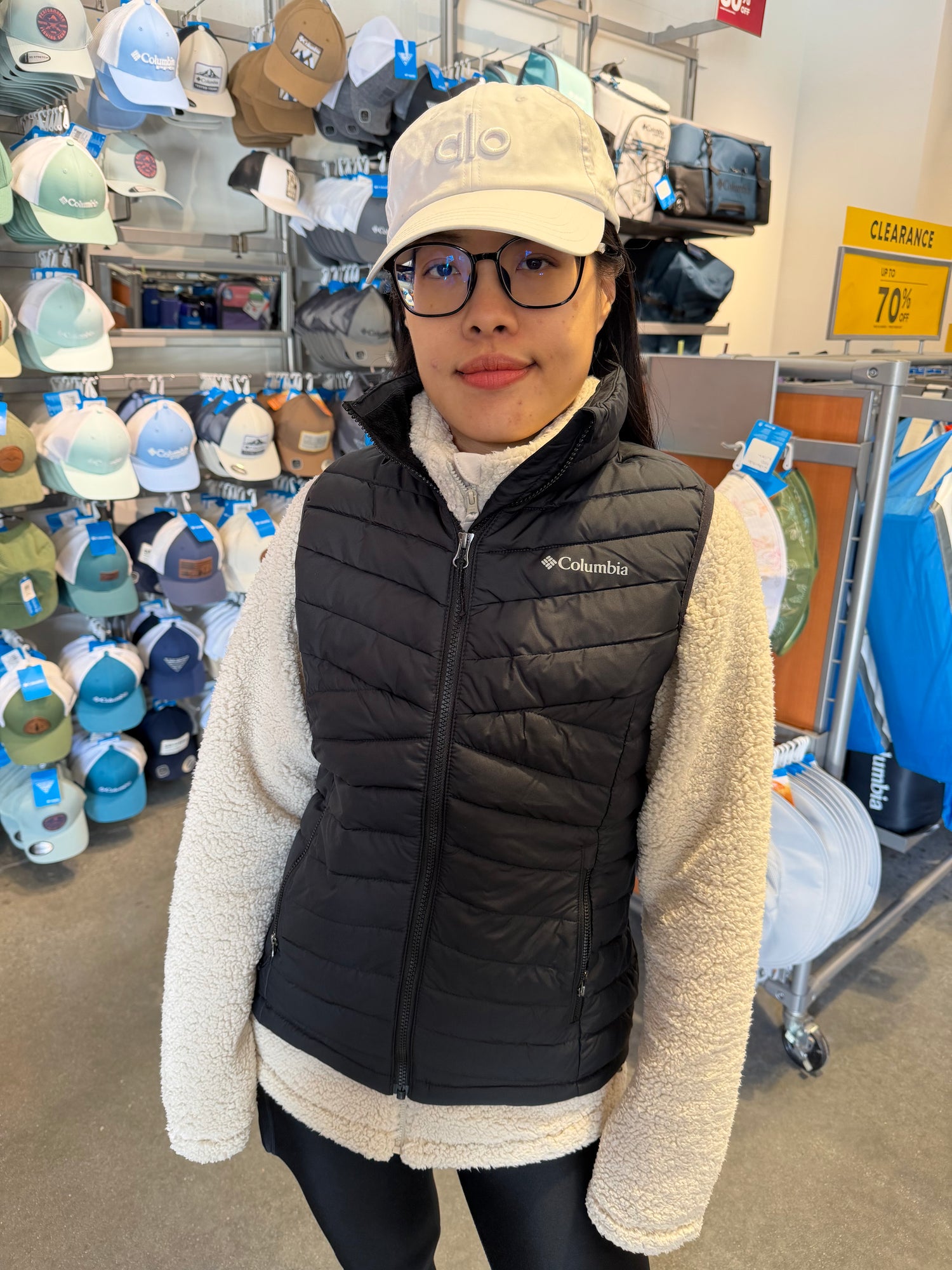 Columbia 女生 銀點科技羽絨背心