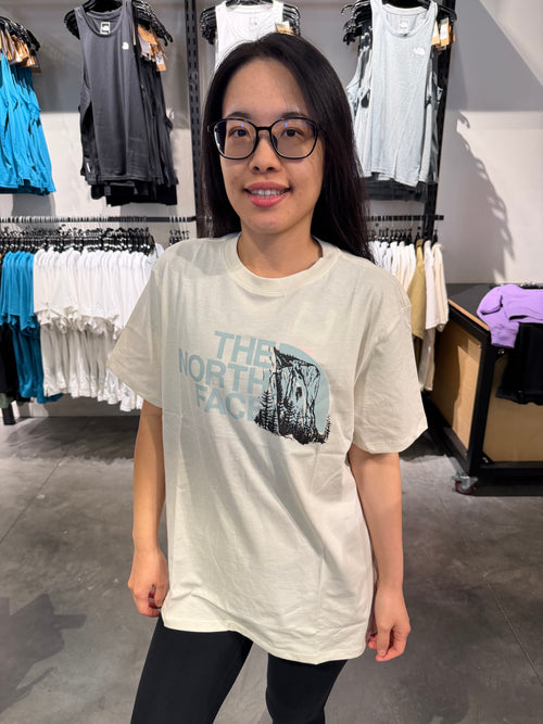 北臉 女生 素描山短T