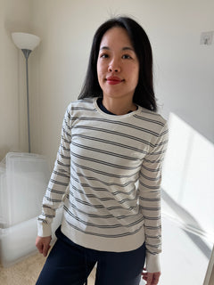 Banana 女生 薄毛衣