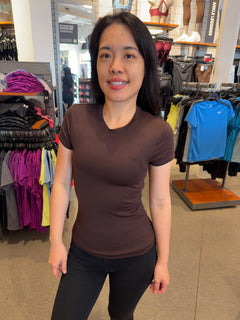 UA 女生 奶油系列 合身短T