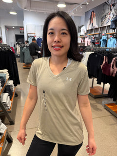 UA 女生 V領滑溜溜運動短T - 奶茶 - 289