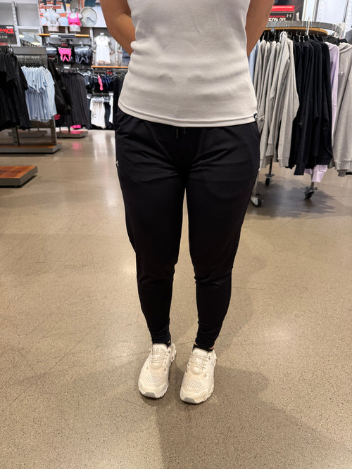 UA 女生 好舒服長褲