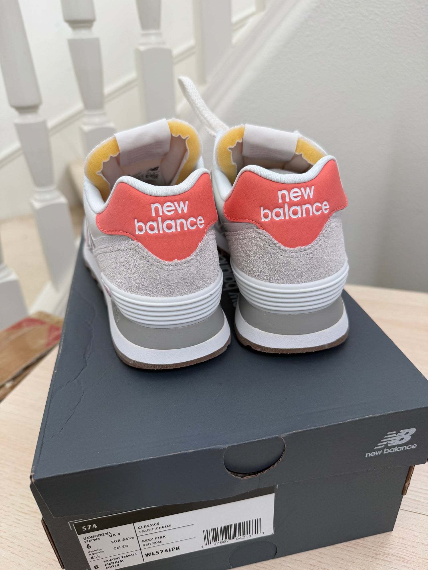 NB 女生 574 粉橘配色