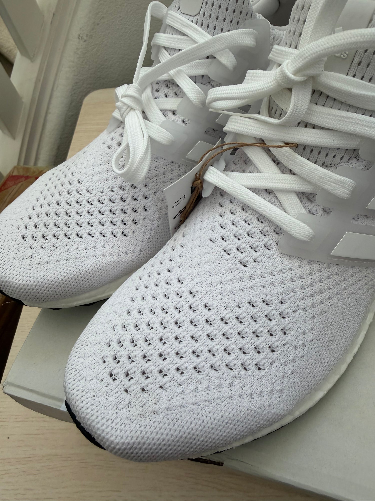 Adidas 女生 Ultraboost 1.0 - 25cm