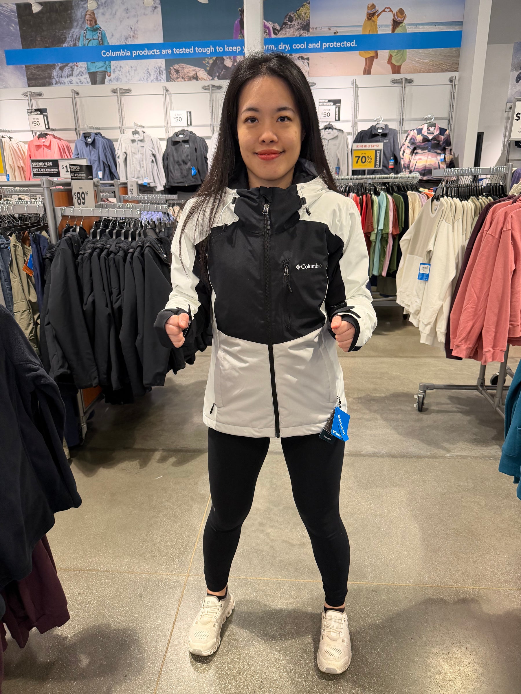 Columbia 女生 銀點滑雪外套 黑白撞色 L