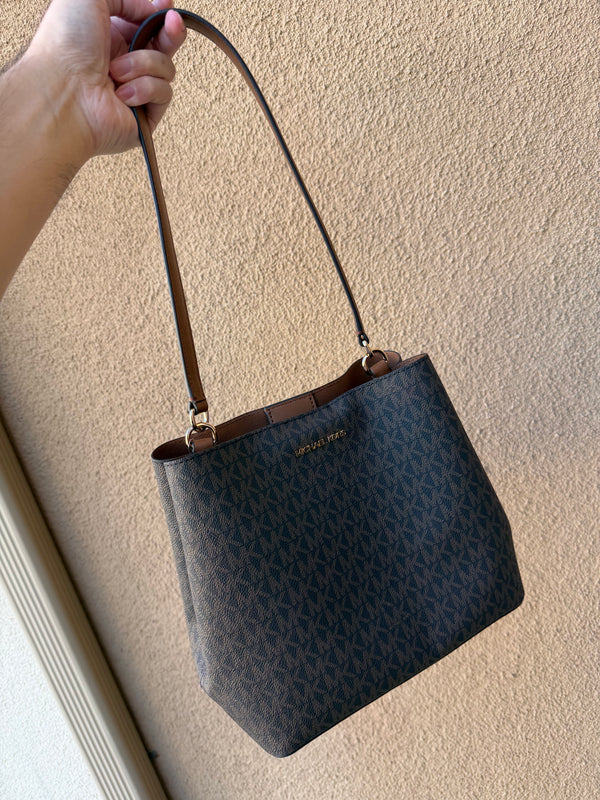 MK outlet Pratt 水桶肩背包 - 老花咖