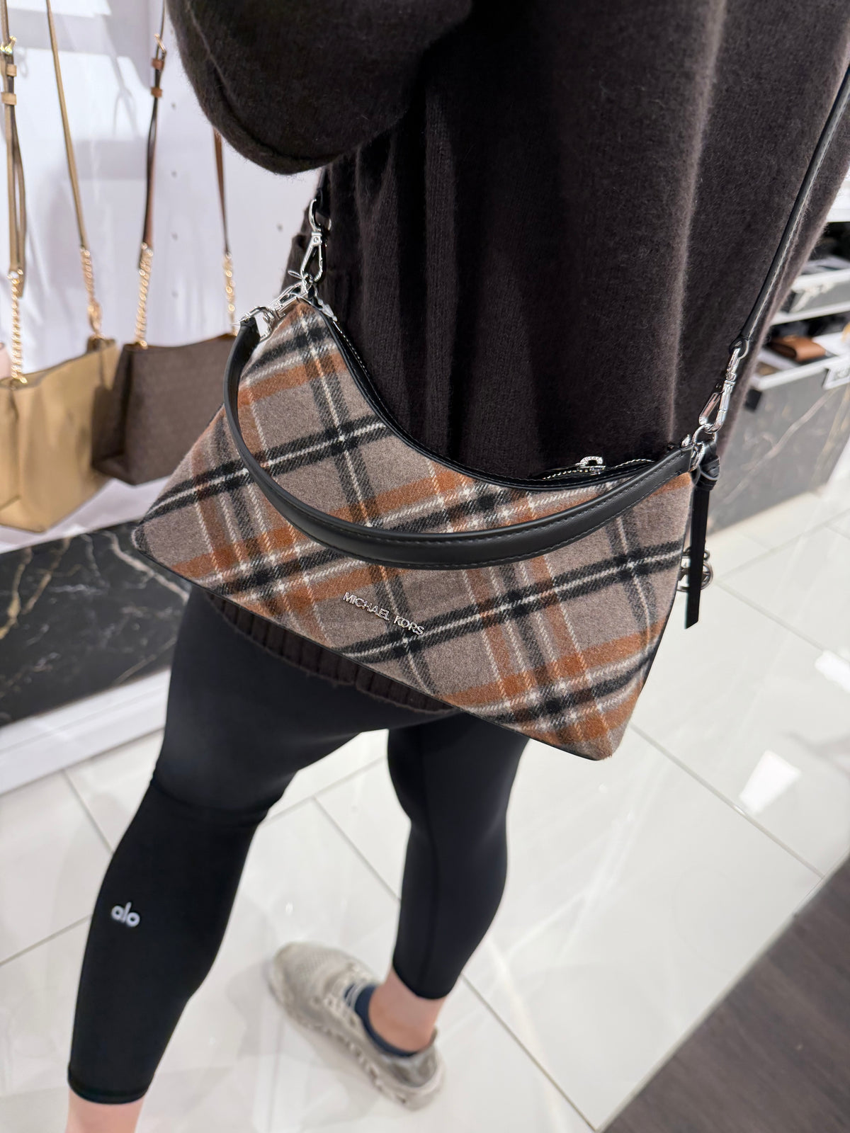 MK outlet Sammy 小腋下包 - 秋冬條紋毛呢