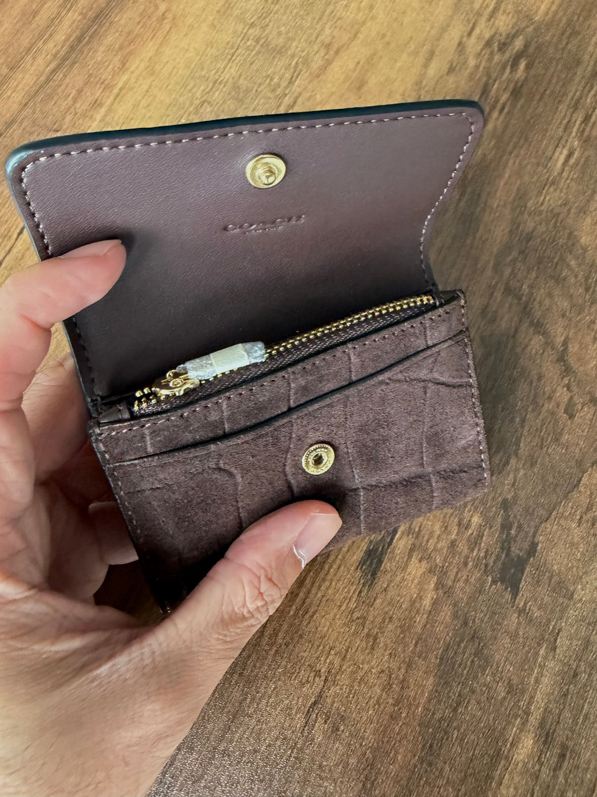 Coach outlet 翻蓋零錢卡夾 - 鱷魚紋楓葉咖