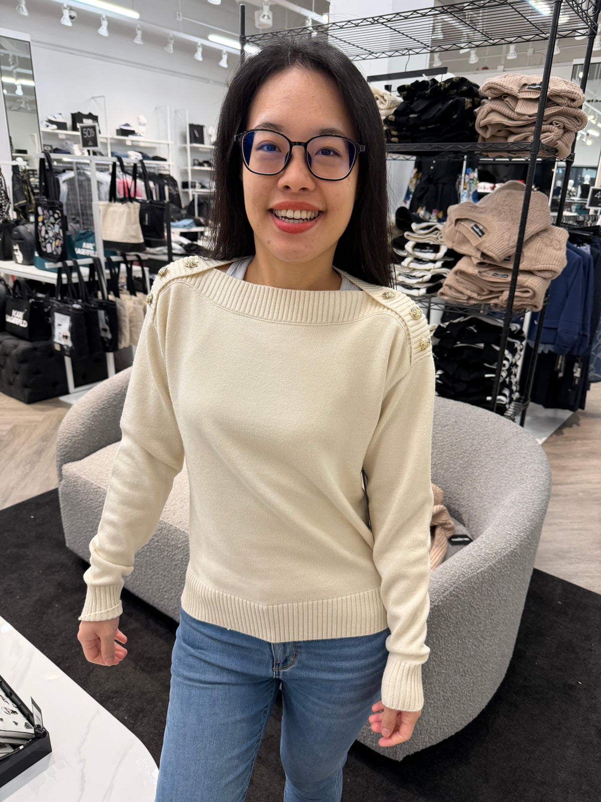 卡爾 女生 扣扣毛衣 - 米白