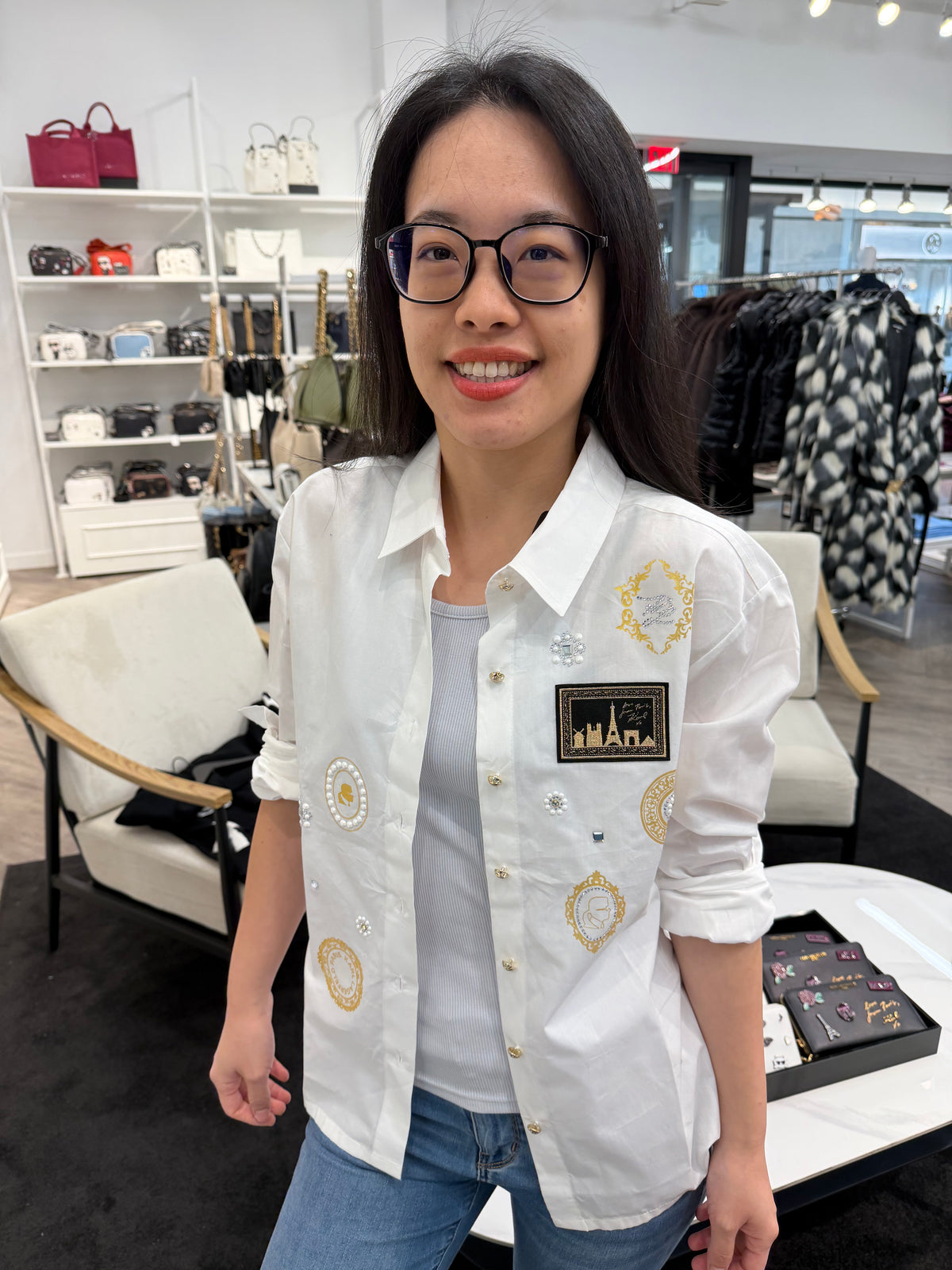 卡爾 女生 可愛徽章襯衫 - 白色
