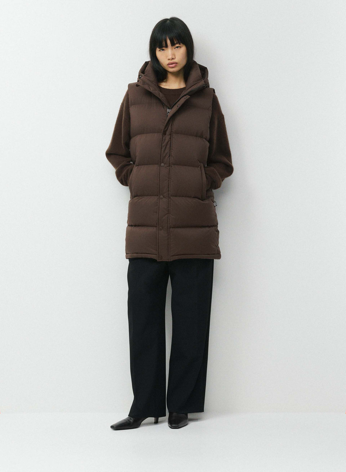 Aritzia 女生 Superpuff 六格真羽絨背心 800 - 巧克力色 - Rich Mocha Brown