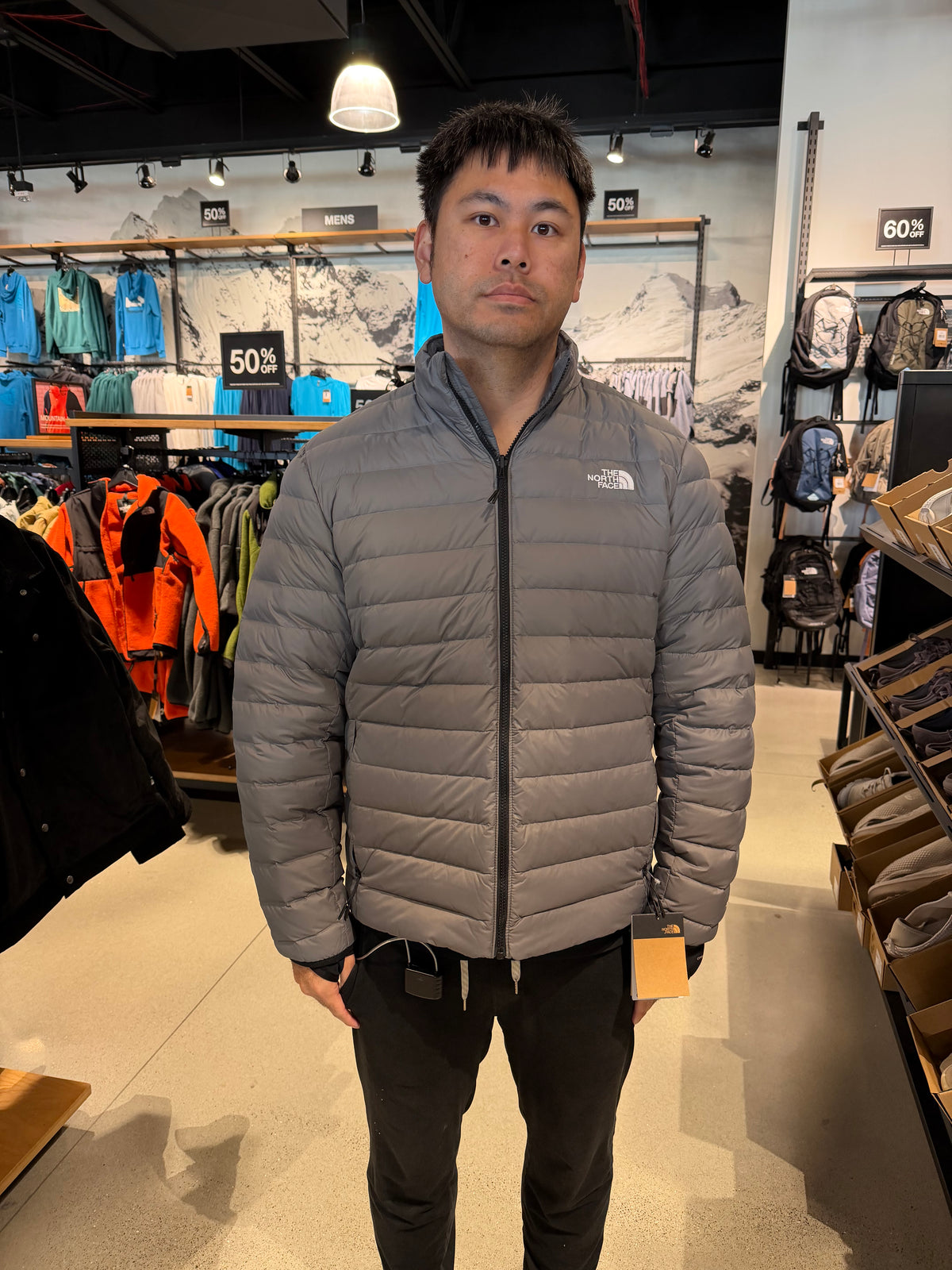 北臉 男生 真羽絨外套 700 - 灰色
