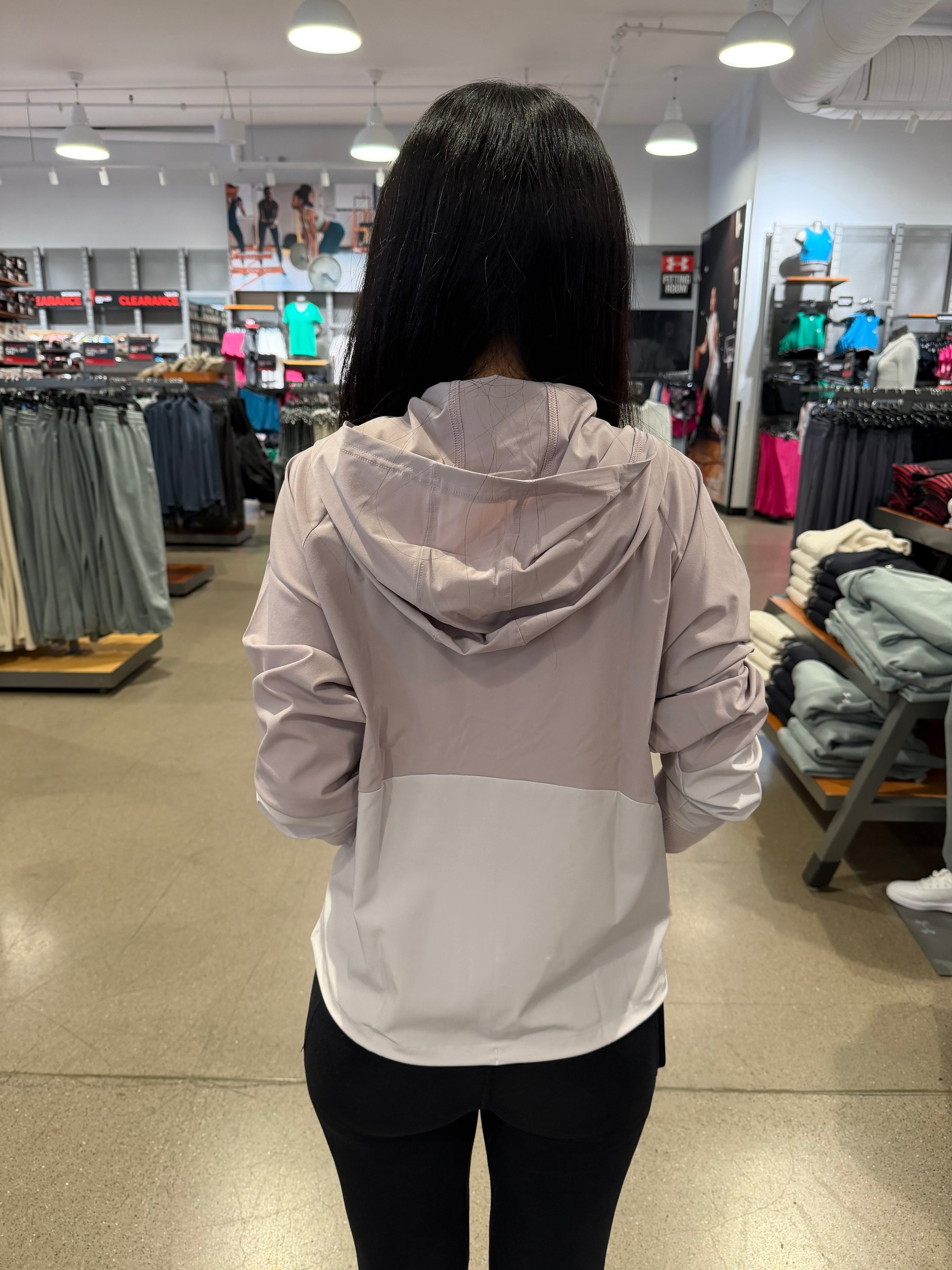 UA 女生 防風外套