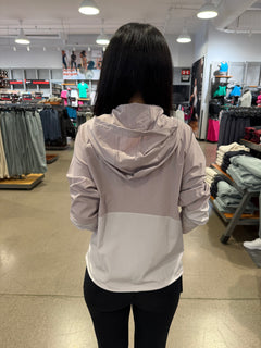 UA 女生 防風外套